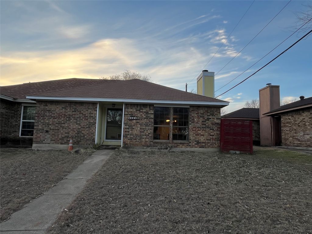 5504 Creekridge Drive, Arlington, TX 76018