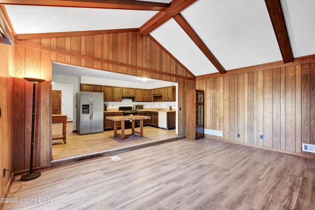 10312 Going Ct, Louisville, KY 40241