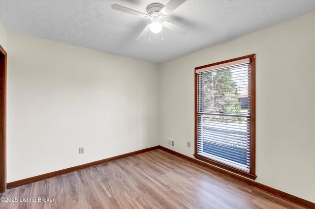 10312 Going Ct, Louisville, KY 40241