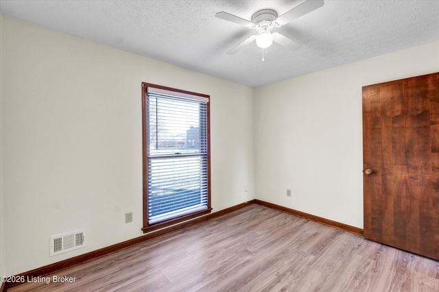 10312 Going Ct, Louisville, KY 40241