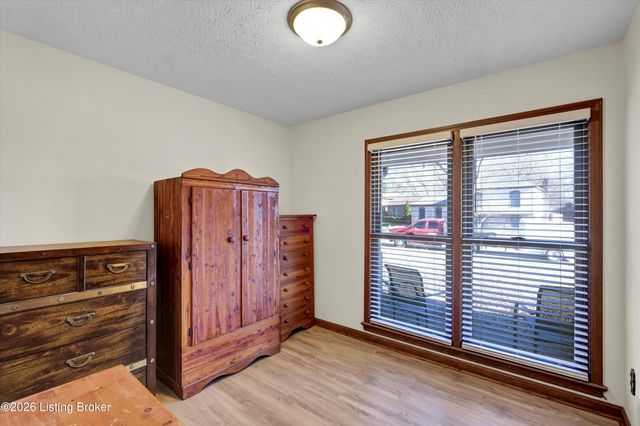 10312 Going Ct, Louisville, KY 40241