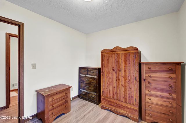 10312 Going Ct, Louisville, KY 40241