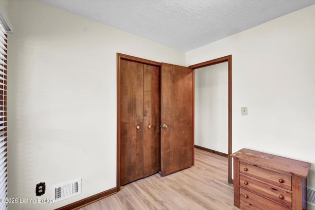 10312 Going Ct, Louisville, KY 40241