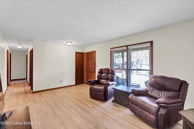 10312 Going Ct, Louisville, KY 40241