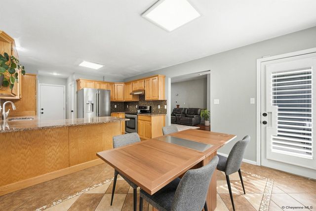 903 MONTCLAIR DR, Cheyenne, WY 82009