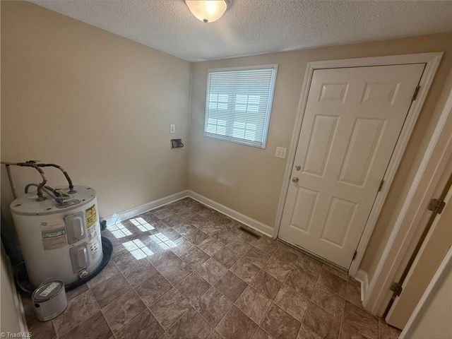 615 Garrett Street, Greensboro, NC 27406