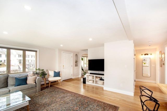 564 Middle Street, Braintree, MA 02184