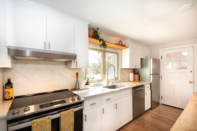 564 Middle Street, Braintree, MA 02184