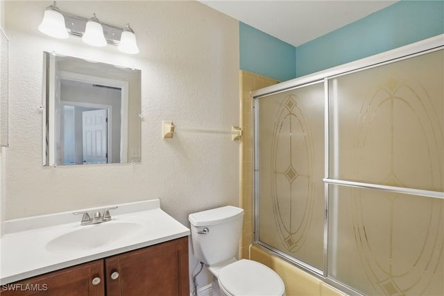 426 Chestnut Ave NW, Port Charlotte, FL 33952