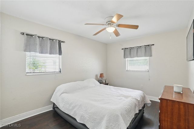 426 Chestnut Ave NW, Port Charlotte, FL 33952