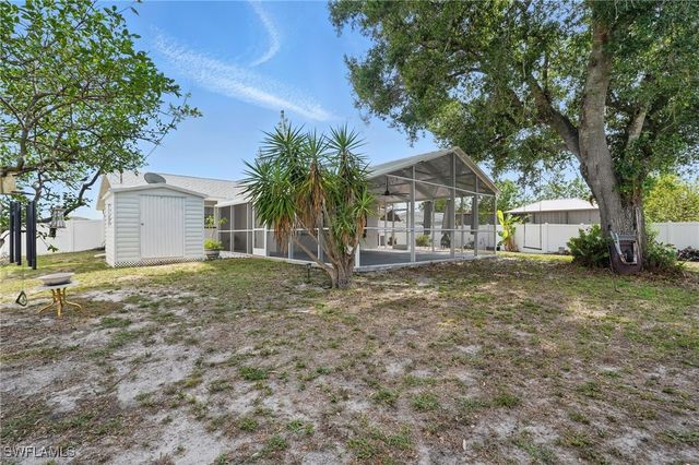426 Chestnut Ave NW, Port Charlotte, FL 33952