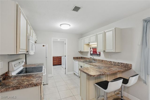 426 Chestnut Ave NW, Port Charlotte, FL 33952