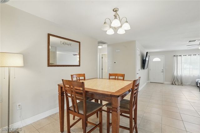 426 Chestnut Ave NW, Port Charlotte, FL 33952