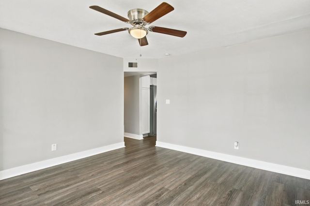 1621 Herndon Drive, Evansville, IN 47711