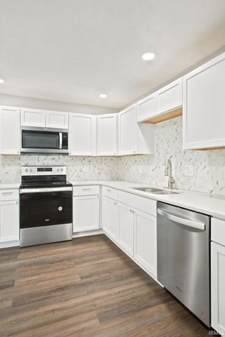 1621 Herndon Drive, Evansville, IN 47711
