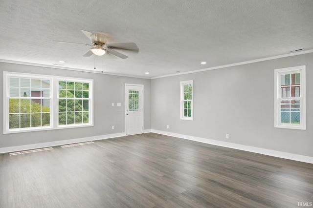 1621 Herndon Drive, Evansville, IN 47711