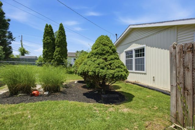 1621 Herndon Drive, Evansville, IN 47711