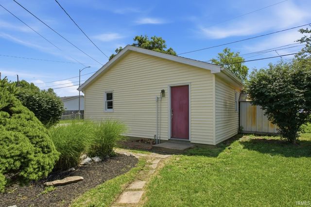 1621 Herndon Drive, Evansville, IN 47711