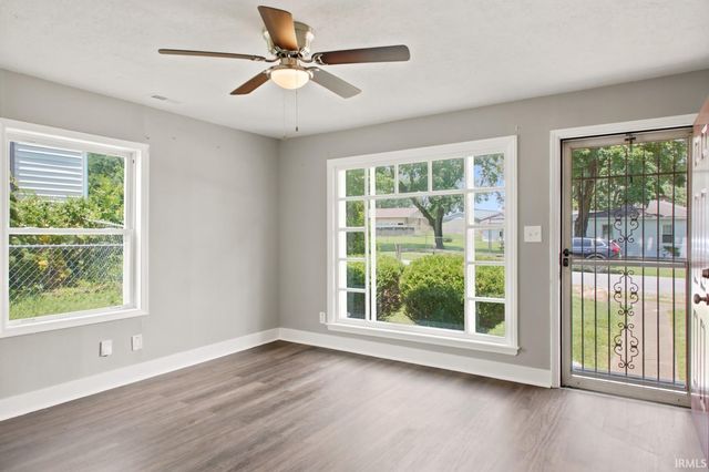 1621 Herndon Drive, Evansville, IN 47711
