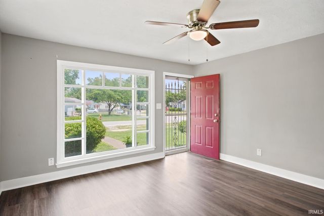 1621 Herndon Drive, Evansville, IN 47711
