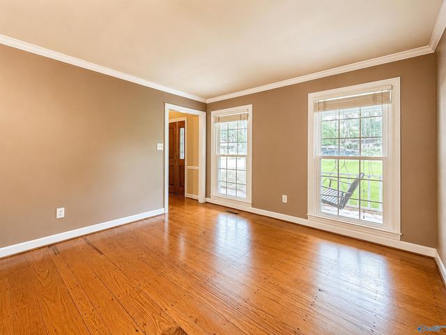 2804 Hunterwood Drive SE, Decatur, AL 35603