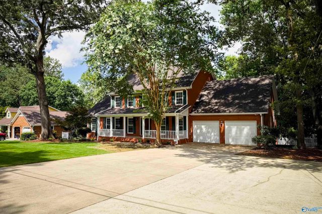 2804 Hunterwood Drive SE, Decatur, AL 35603
