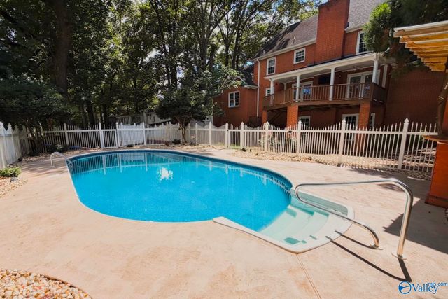 2804 Hunterwood Drive SE, Decatur, AL 35603