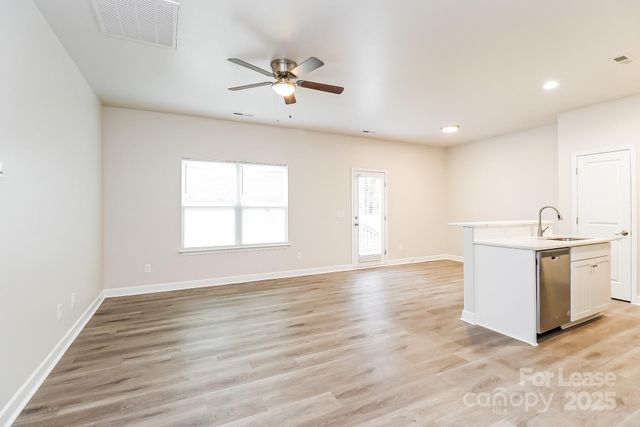 106 S Elm Street, Gastonia, NC 28052