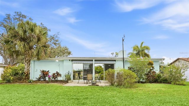 2165 LAKEWOOD DRIVE, Nokomis, FL 34275