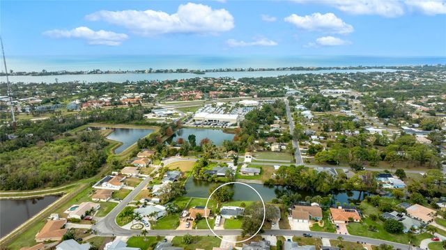 2165 LAKEWOOD DRIVE, Nokomis, FL 34275