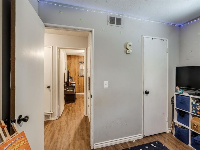 2621 N Redmond Avenue, Oklahoma City, OK 73127