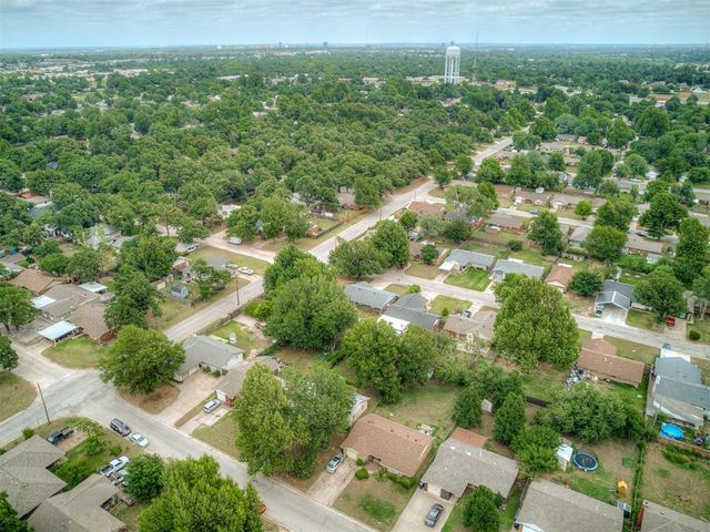 2621 N Redmond Avenue, Oklahoma City, OK 73127