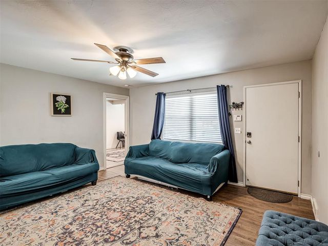 2621 N Redmond Avenue, Oklahoma City, OK 73127
