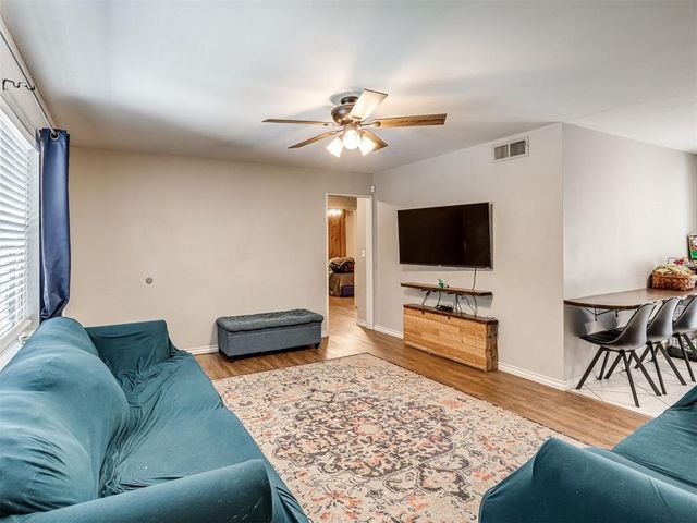 2621 N Redmond Avenue, Oklahoma City, OK 73127