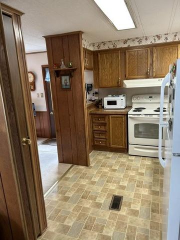 526 RAMBLEWOOD LN, North Wales, PA 19454