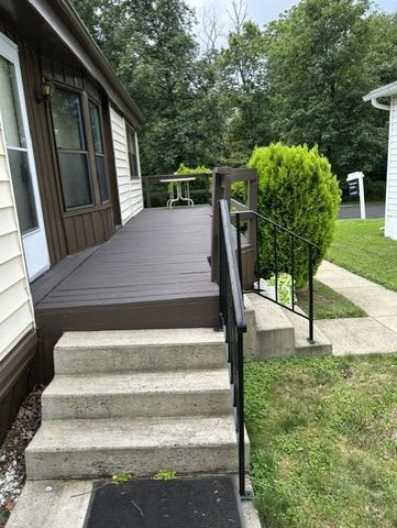 526 RAMBLEWOOD LN, North Wales, PA 19454