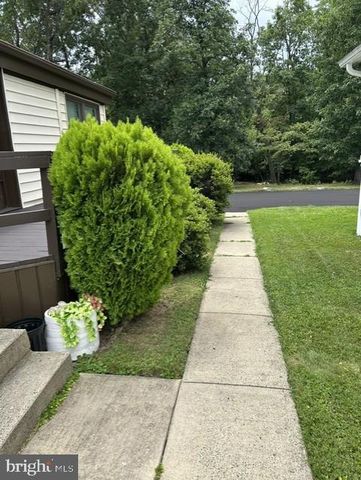 526 RAMBLEWOOD LN, North Wales, PA 19454