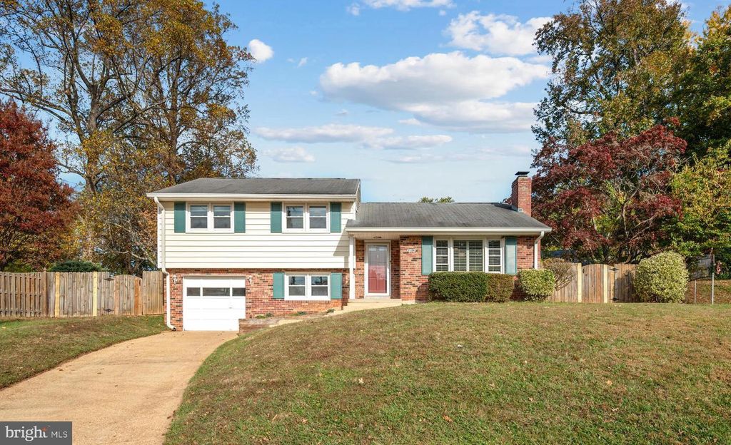 7104 VERMILLION PL, Annandale, VA 22003