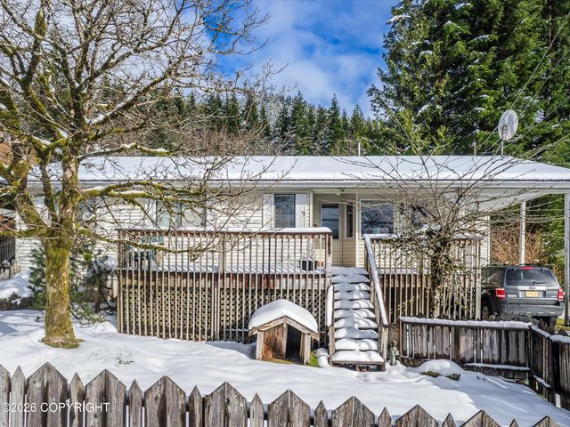 926 Jackson Street, Ketchikan, AK 99901