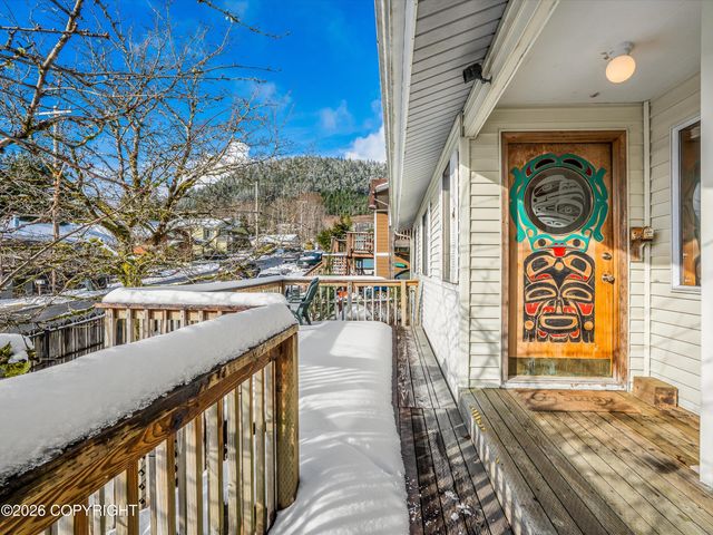926 Jackson Street, Ketchikan, AK 99901