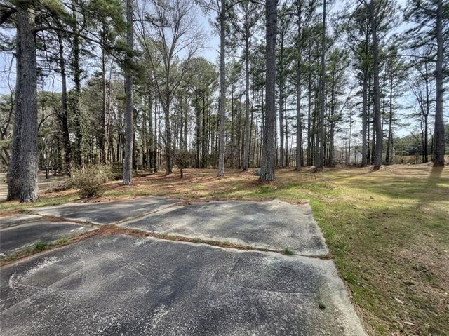 279 Timberland Trail, Riverdale, GA 30274