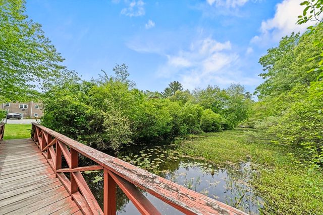 17 Cannongate Road 92, Tyngsborough, MA 01879