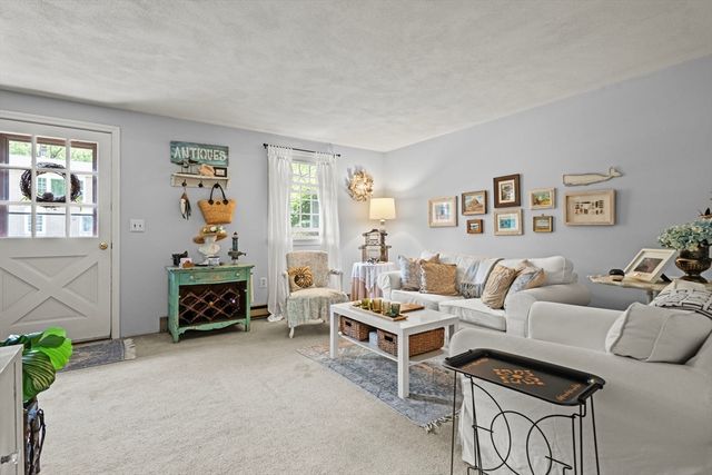 17 Cannongate Road 92, Tyngsborough, MA 01879