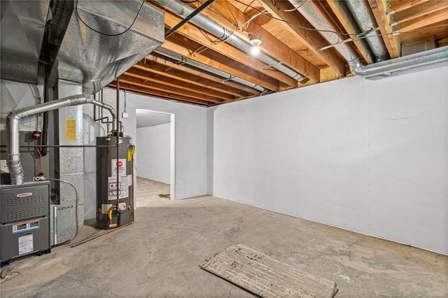 15801 E 2nd Street S, Independence, MO 64050