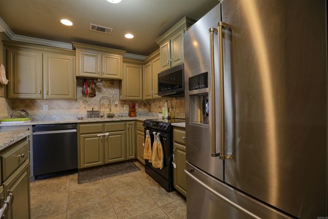 108 Hunter Circle, Beebe, AR 72012