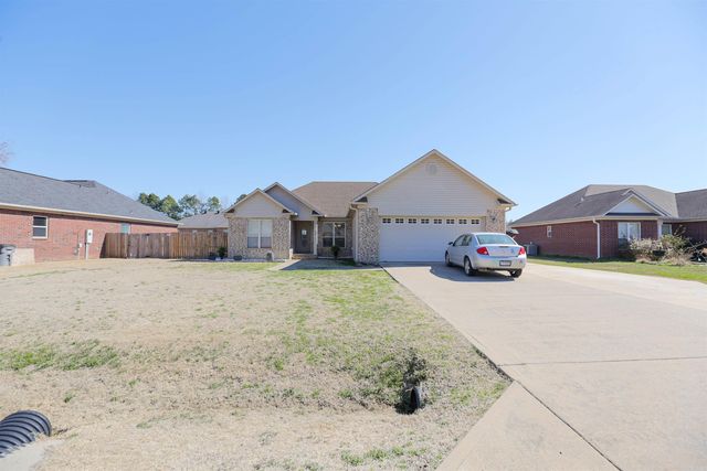 108 Hunter Circle, Beebe, AR 72012
