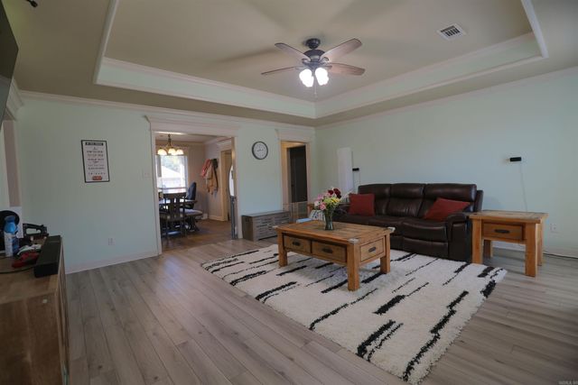 108 Hunter Circle, Beebe, AR 72012