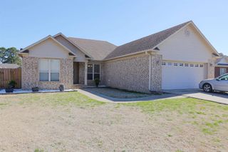 108 Hunter Circle, Beebe, AR 72012