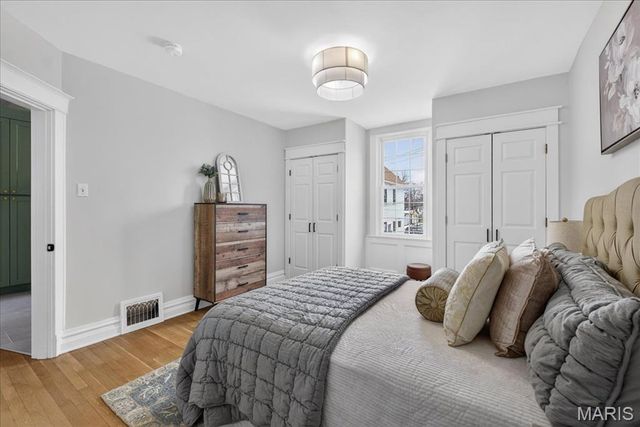 5809 Gravois Avenue, St Louis, MO 63116