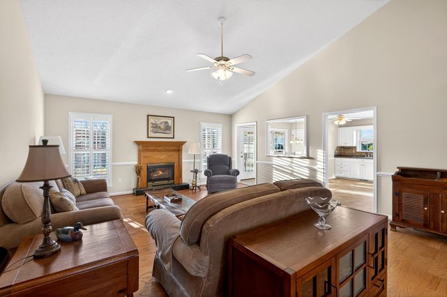 834 Indian Trail Run, Inman, SC 29349